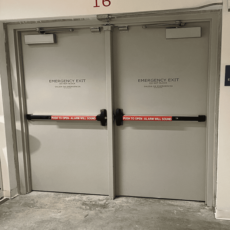 puerta doble cortafuego