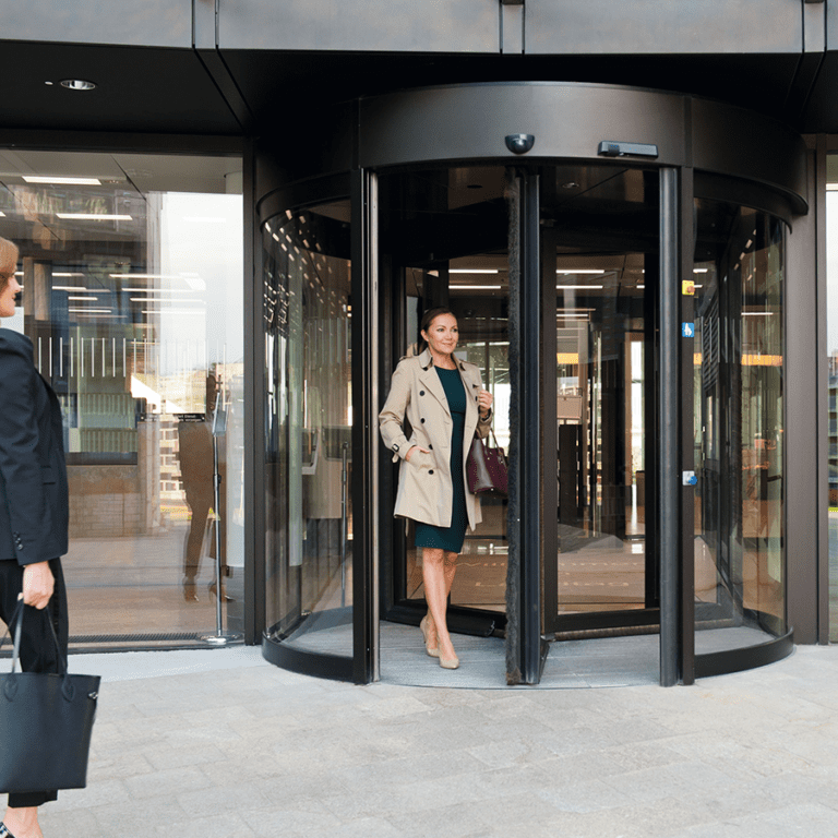 puerta giratoria ai doors